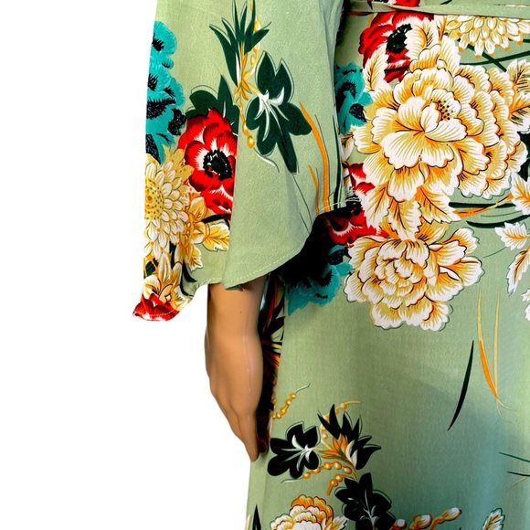 CBR green floral V-neck faux wrap maxi dress size small - Picture 9 of 15